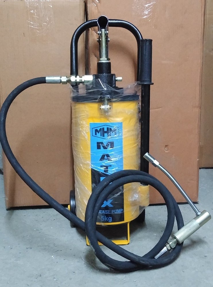 Steel Manual Grease Pump, Capacity: 5kg