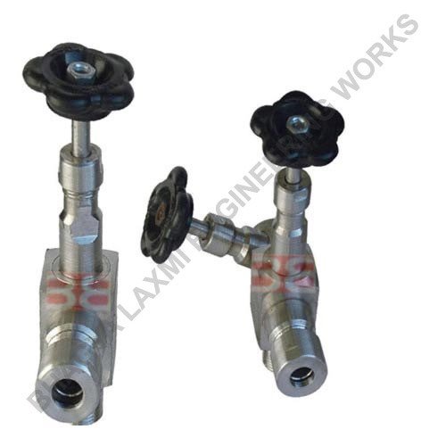 BEW 3 way Gauge Glass Pair Valve, For Industrial, Size: 1/2 To 1