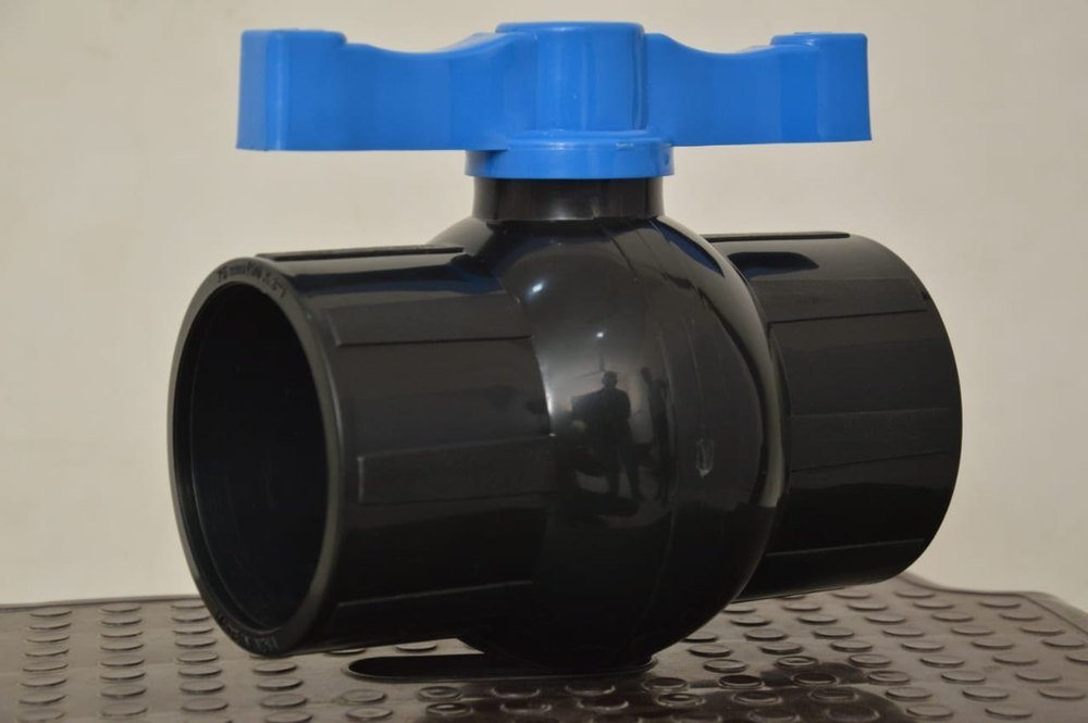 Gokul Plast Solid Agriculture PVC Ball Valve, Valve Size: 1/2 TO 8, Size: 15 m to 200mm