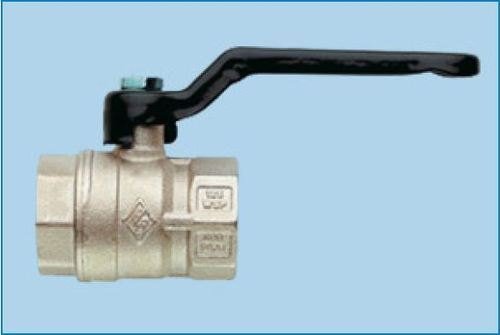 High Pressure Screwed R B Make Valve ( Full Range For Plumbing ) for Water, Packaging Type: Box