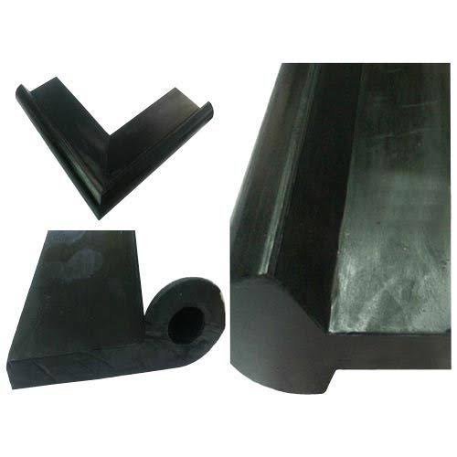 Epdm Rubber Black Dam Gate Seals, For Industrial, Size: >30 inch