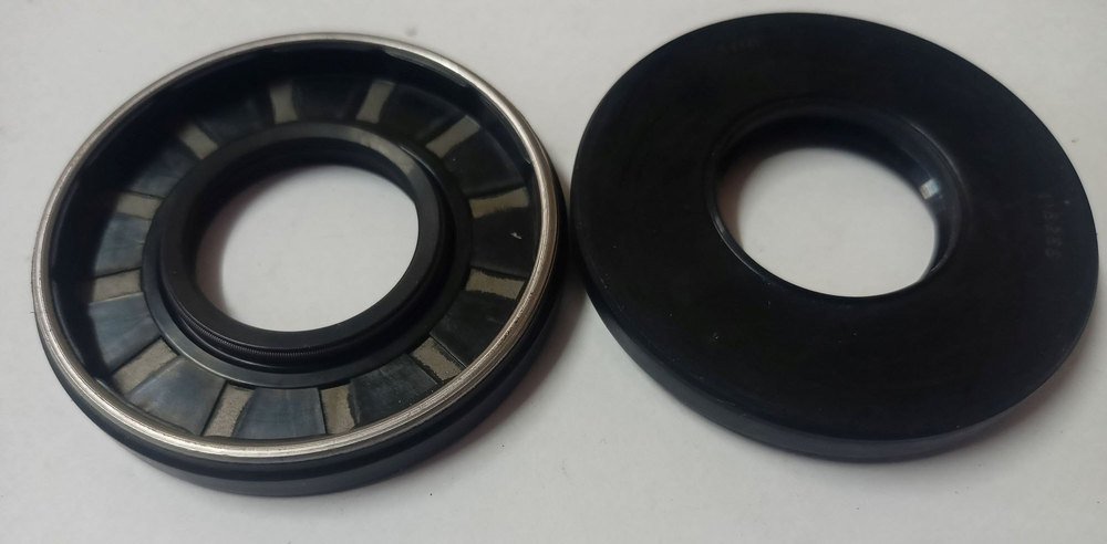 Black Hydro Motor Rubber Oil Seal, For Industrial, Size: 4 Inch