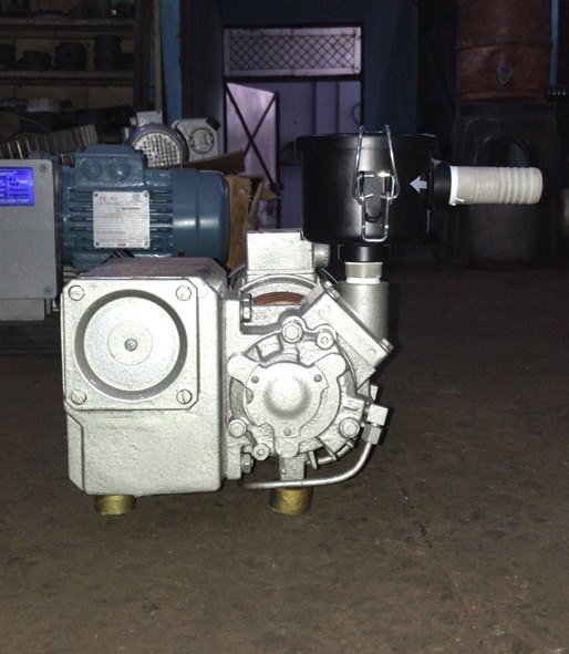 Single Stage 3 Phase Shenovac Oil Lubricated Vacuum Pump, For Industrial, Model Name/Number: SV-25OL