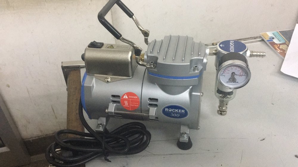 Oil-Free Vacuum Pump