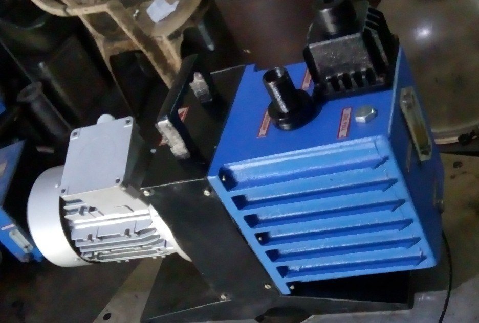 Single stage Three Direct Drive High Vacuum Pumps, For Industrial, 2hp