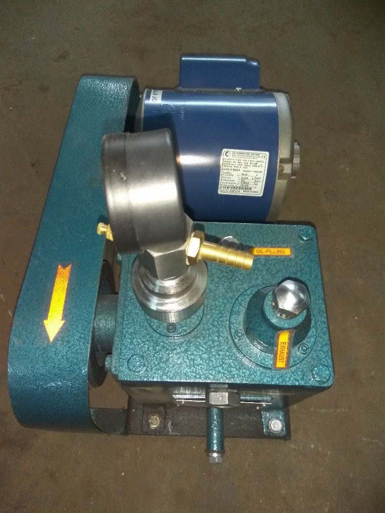 Cast Iron Laboratory Vacuum Pump, Model Number: AO 50 II