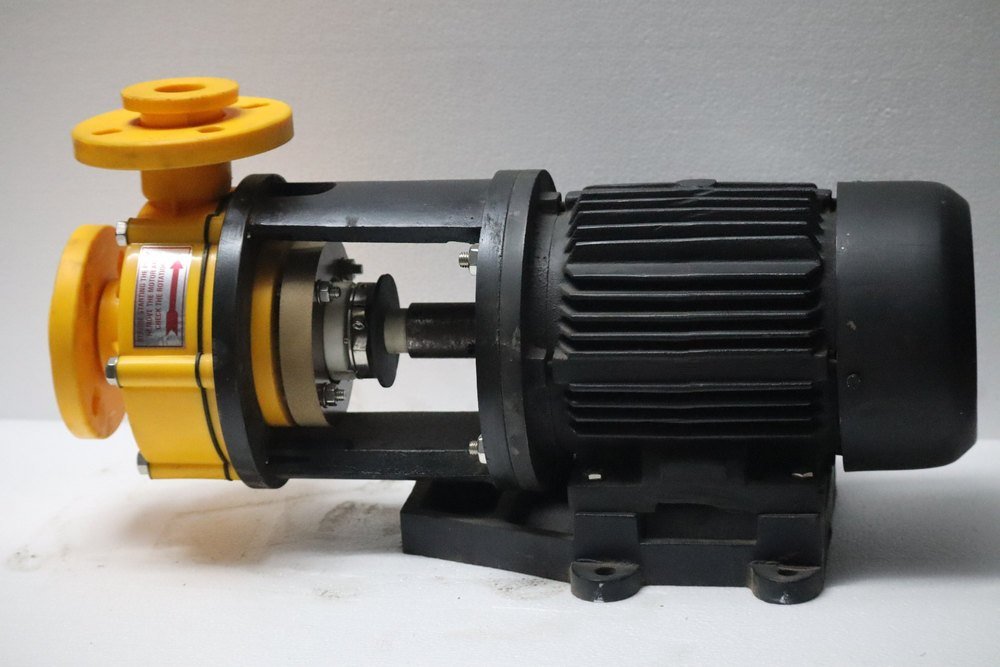 Single Phase Single Stage Poly Propylene Centrifugal Pumps, Model Name/Number: RE-120