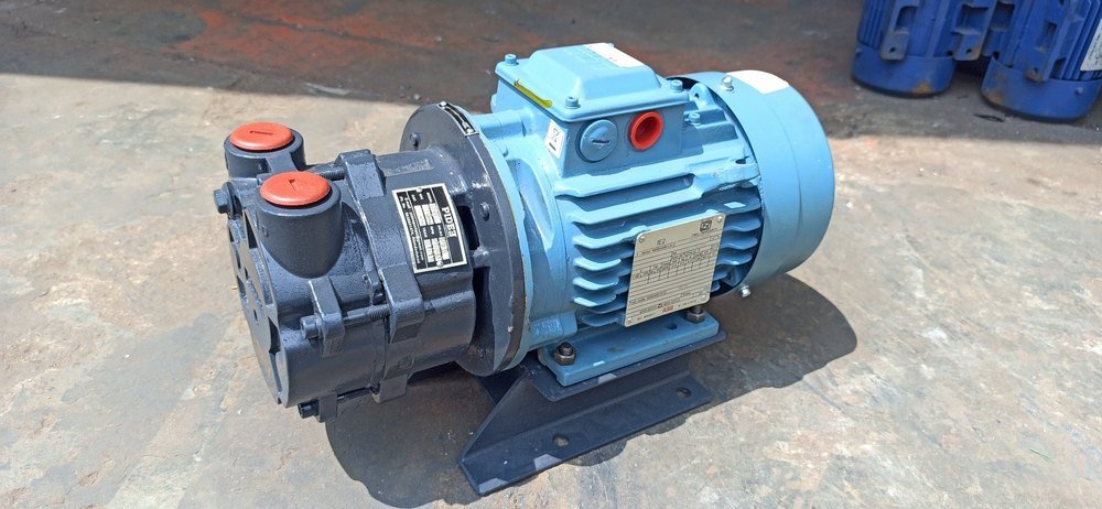 PIDEE Three Phase Close Coupled Vacuum Pump For Plastic Industries