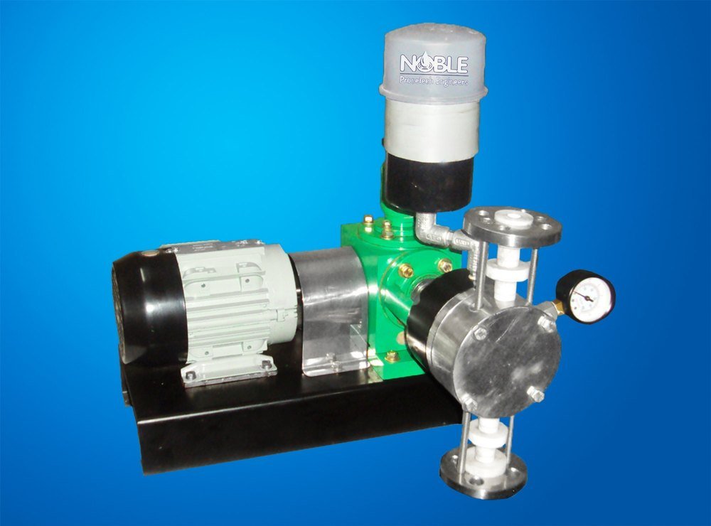 Noble 100 Mtrs Plunger Metering Pump, For Industrial