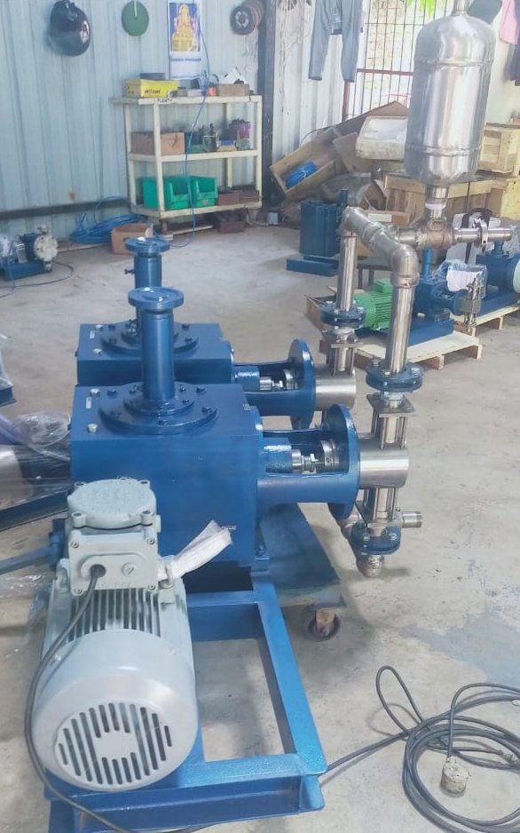 Multiple Head Metering Pump, Max Flow Rate: 0 - 10000 liters/hour