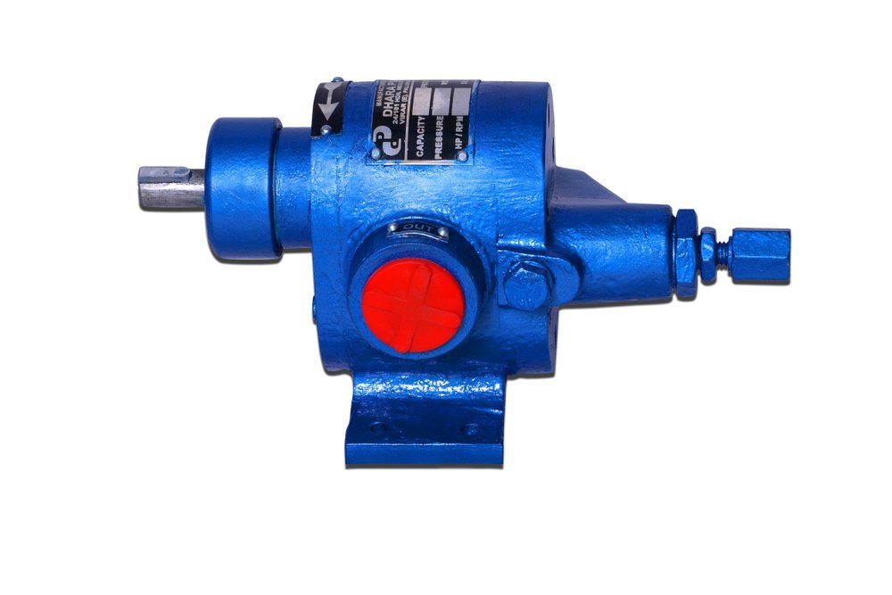 DHARA Lube Oil Pump, Max Flow Rate: 2100 Rpm, Size/Dimension: 1/2